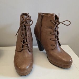 Steve Madden Rheaaa Cognac Leather Lace Up Heeled Ankle Boots Size 9